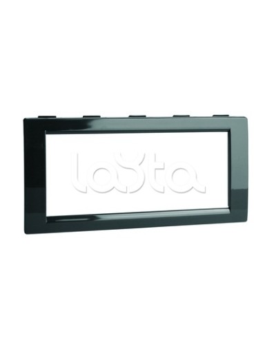 Рамка универсальная на 4 модуля, цвет чёрный DKC F00013B в Комсомольске-на-Амуре Аксессуары для стоек и шкафов Pintop.ru