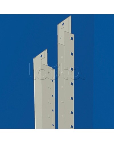 Стойки вертикальные, для установки панелей, для шкафов В=1800мм, 1 упаковка - 2шт. DKC R5TE18 в Комсомольске-на-Амуре Аксессуары для стоек и шкафов Pintop.ru