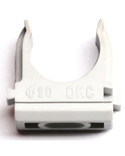 Держатель с защелкой, д.50 мм DKC 51050 в Комсомольске-на-Амуре Держатели, клипсы, скобы Pintop.ru