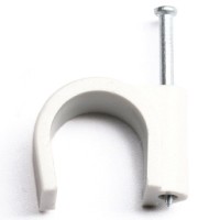 Скоба пластиковая с гвоздем, д.13 - 14мм DKC 51900