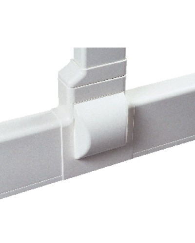 Тройник для плинтусного короба 100х40 мм с отводом на короб 90х40 мм, белый DKC AIR10047 в Комсомольске-на-Амуре Повороты, муфты, тройники Pintop.ru