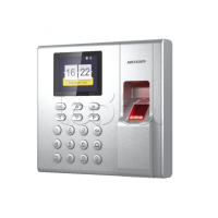 Терминал доступа со встроенным считывателем отпечатков пальцев Hikvision DS-K1T8003F