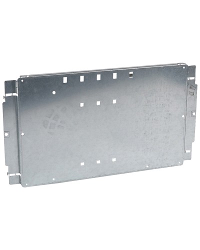 Пластина Legrand 020207 в Комсомольске-на-Амуре Щиты электрические Pintop.ru