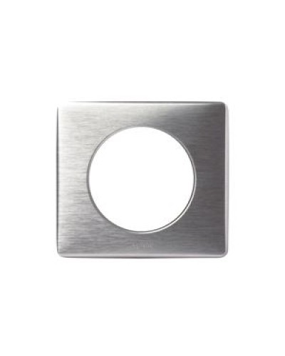 Рамка 1 пост алюминий Celiane Legrand 068921 в Комсомольске-на-Амуре Аксессуары для кабель-канала Pintop.ru