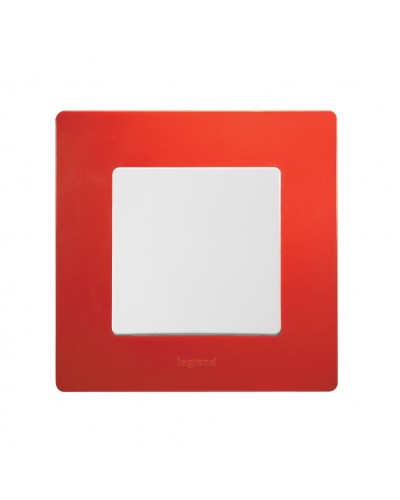 Рамка 1 пост Etika красный Legrand 672531 в Комсомольске-на-Амуре Аксессуары для кабель-канала Pintop.ru