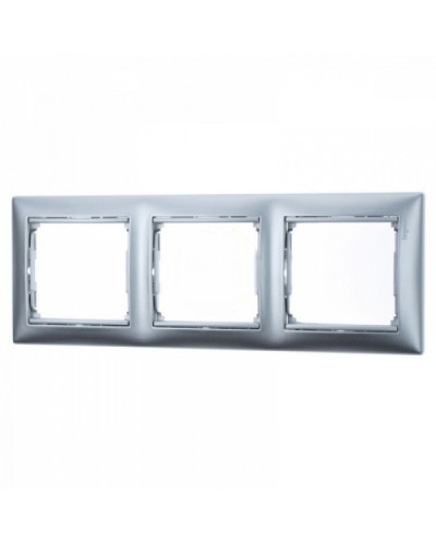 Рамка 3п Valena Legrand 770153 в Комсомольске-на-Амуре Аксессуары для кабель-канала Pintop.ru